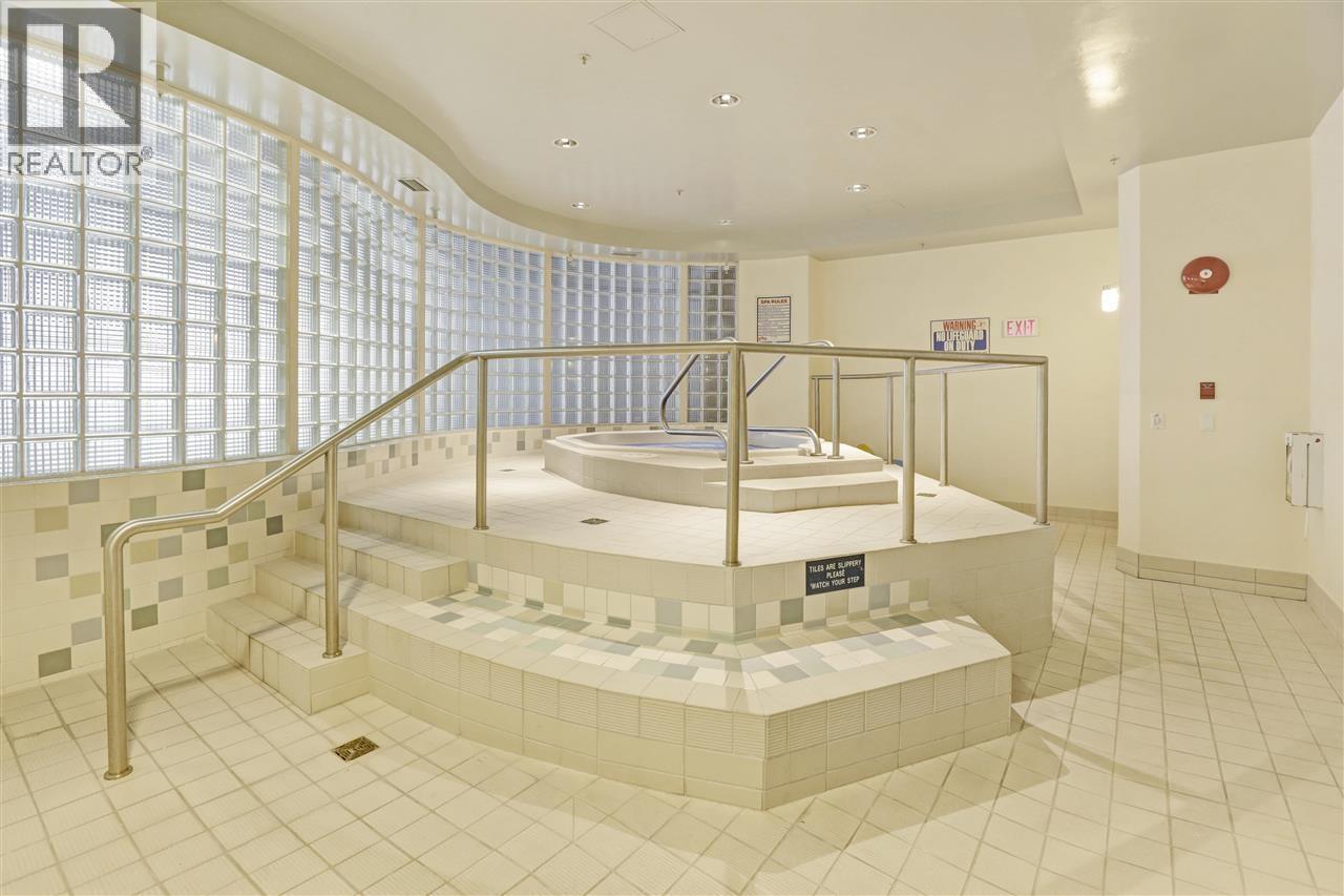 303 1688 Robson Street, Vancouver, BC - Indoor