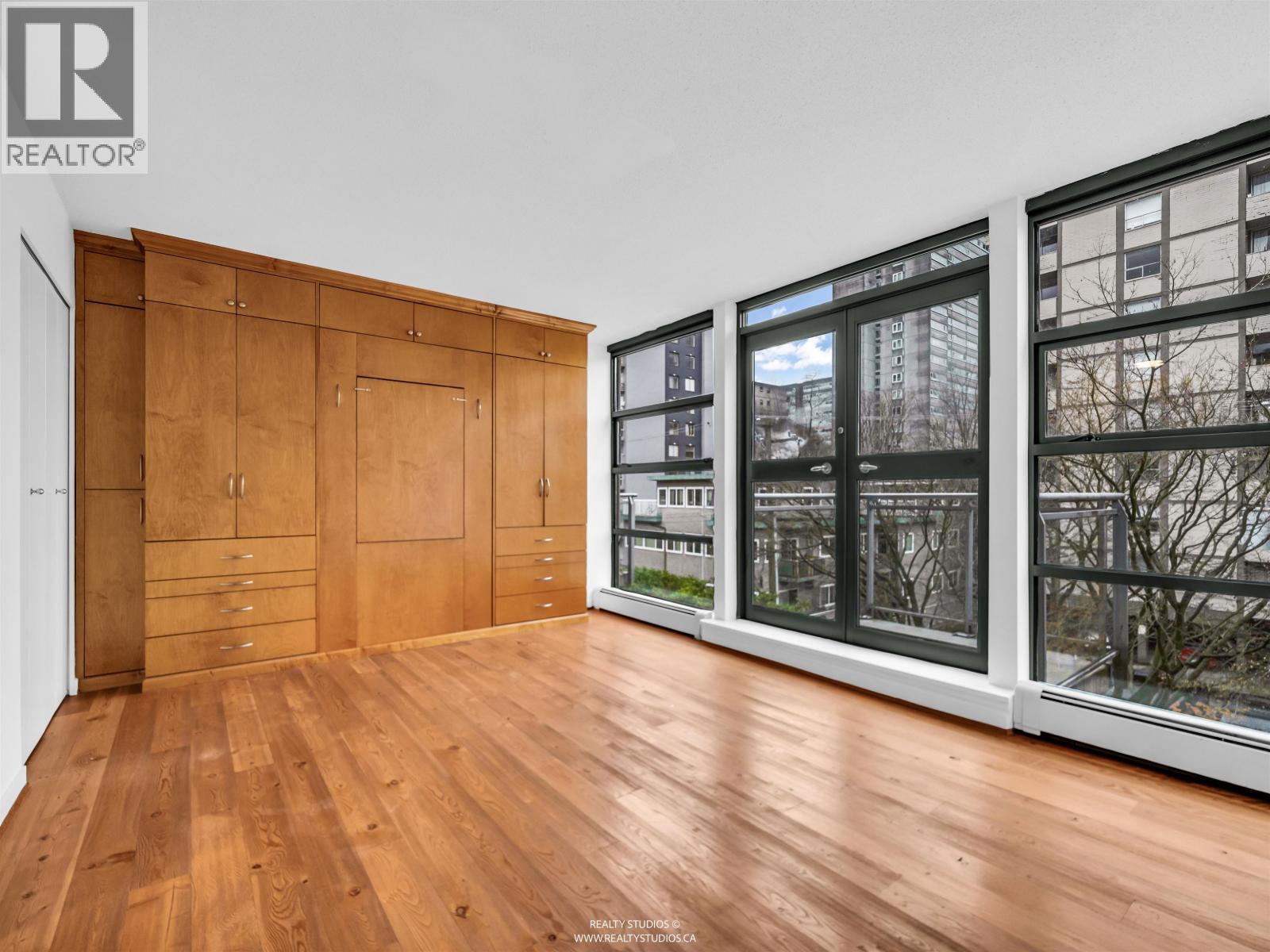 303 1688 Robson Street, Vancouver, BC - Indoor Photo Showing Other Room