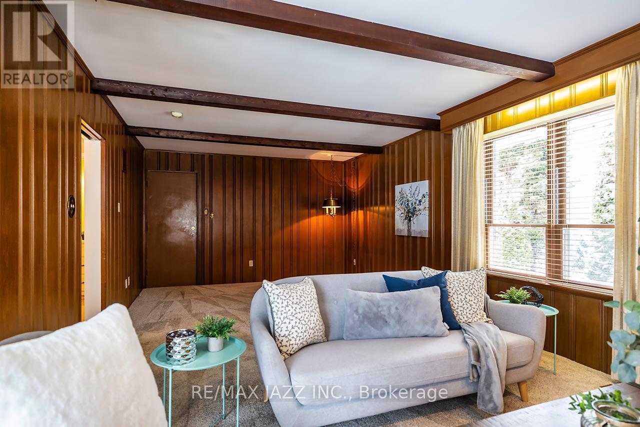 233 Wellington Street, Whitby (Lynde Creek), ON - Indoor