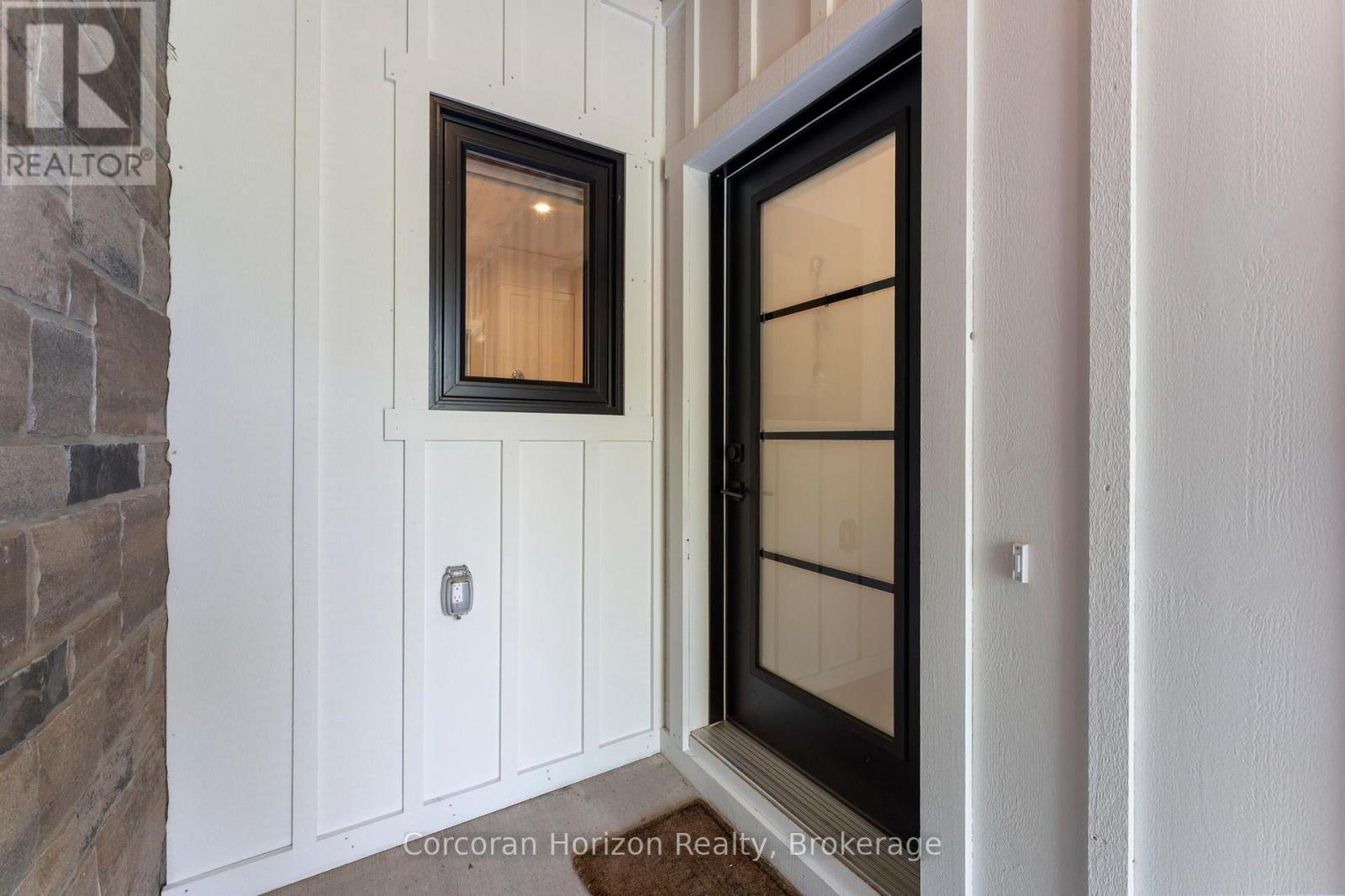 11 Cockshutt Road, Brant (Brantford Twp), ON - Indoor Photo Showing Other Room