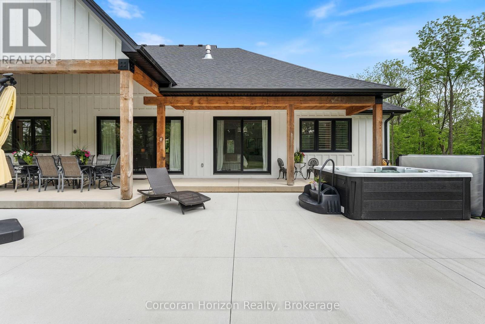 11 Cockshutt Road, Brant (Brantford Twp), ON - Outdoor With Deck Patio Veranda