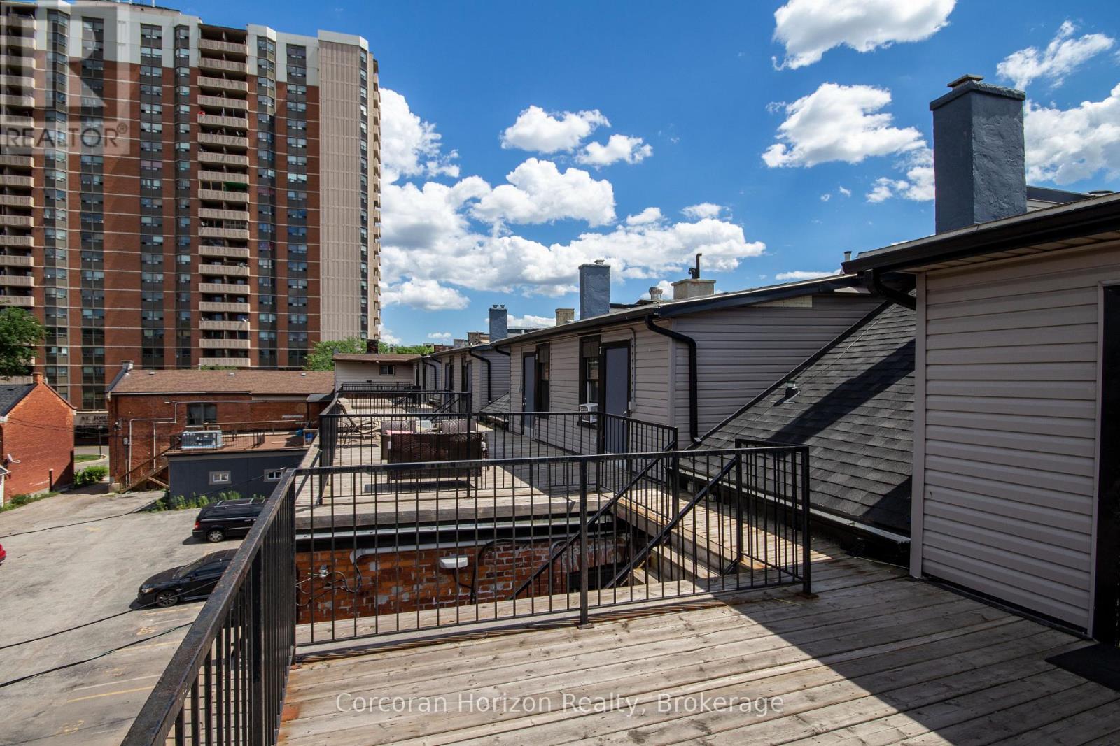 477 King Street E, Hamilton (Landsdale), ON