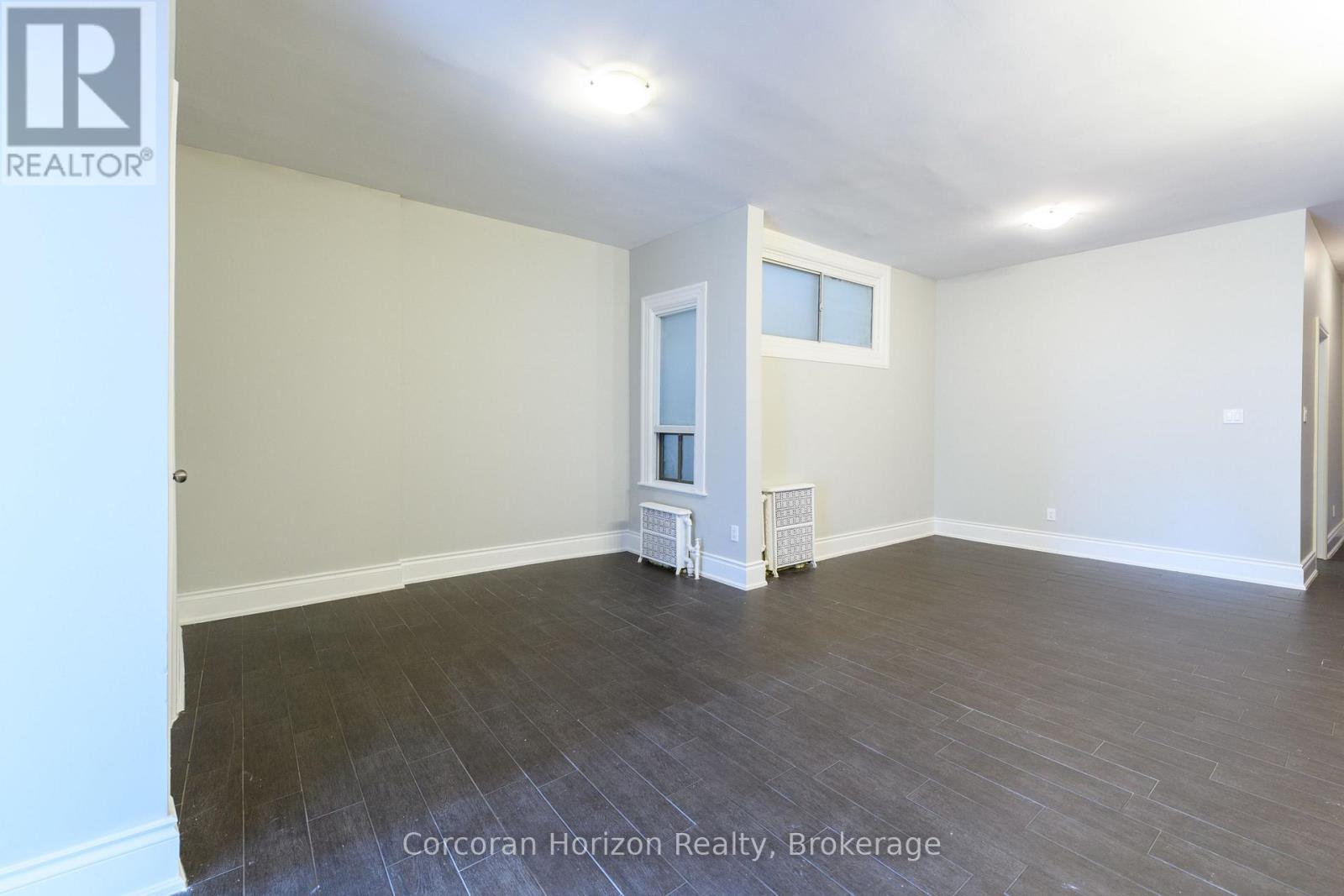 477 King Street E, Hamilton (Landsdale), ON