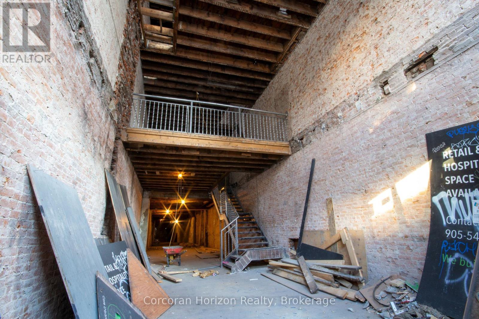 79 King Street E, Hamilton (Beasley), ON