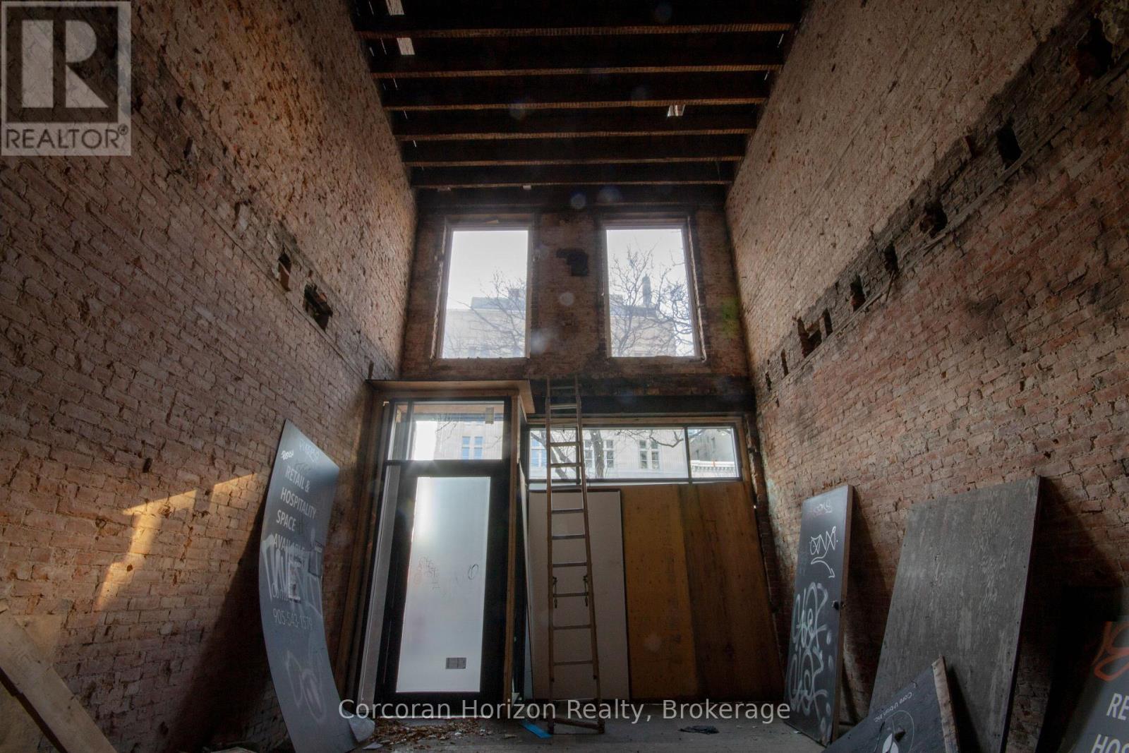 79 King Street E, Hamilton (Beasley), ON