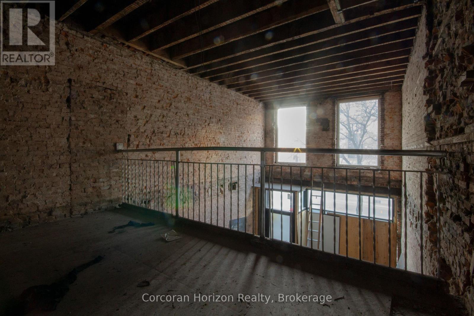 79 King Street E, Hamilton (Beasley), ON