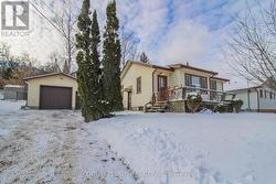 611 ASHBURNHAM DRIVE Peterborough (Ashburnham Ward 4), ON K9L 2A2