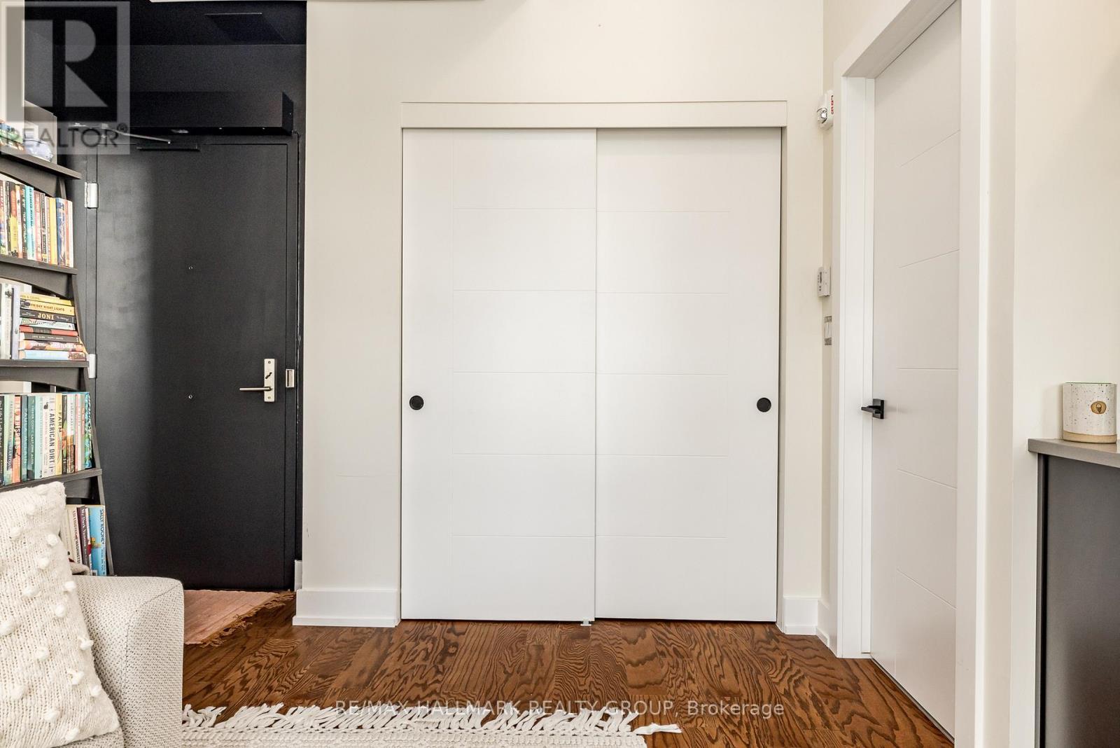 404 - 101 Pinhey Street N, Ottawa, ON - Indoor Photo Showing Other Room