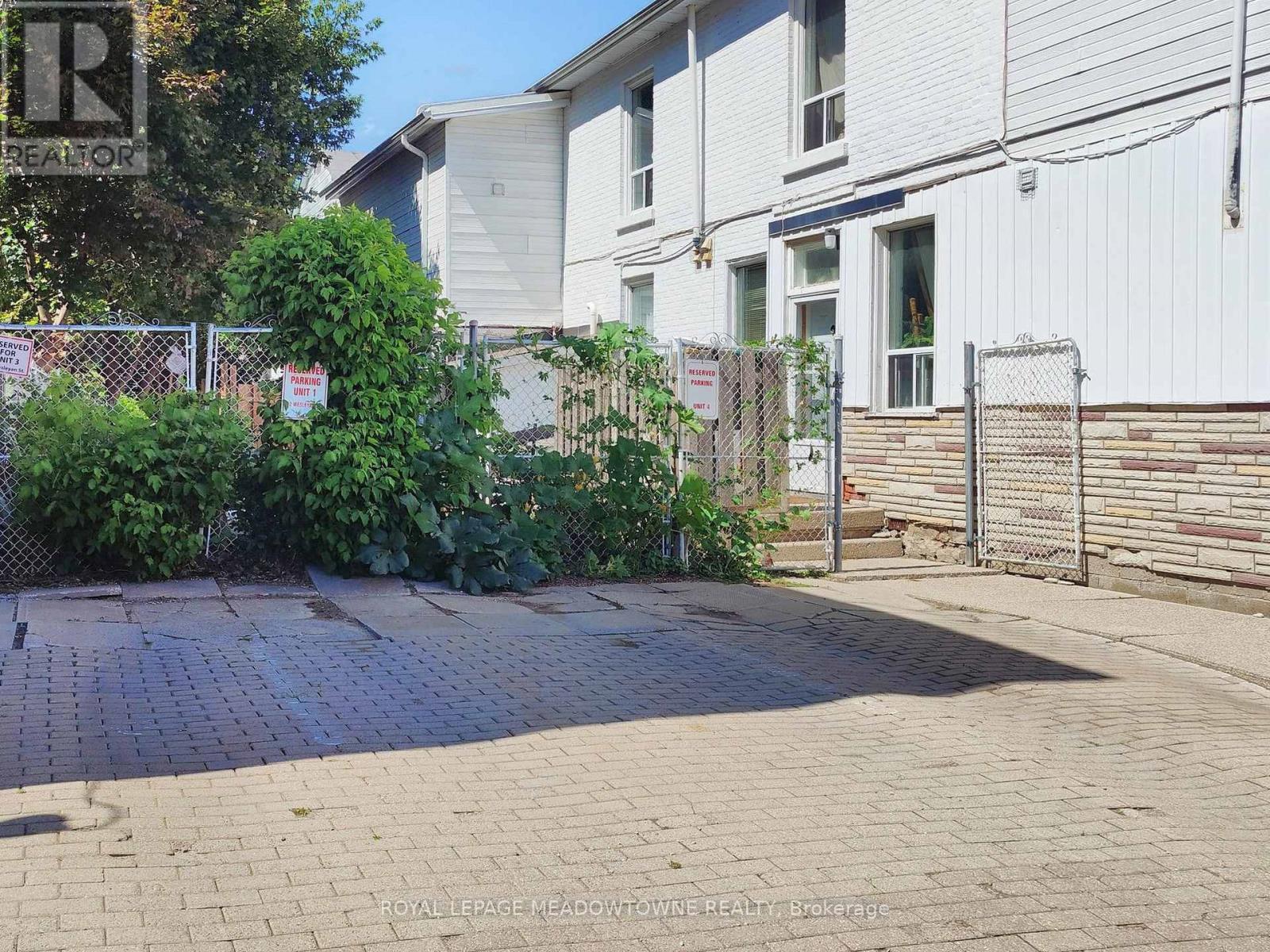 1 - 12 Wesleyan Street, Halton Hills, ON - Outdoor