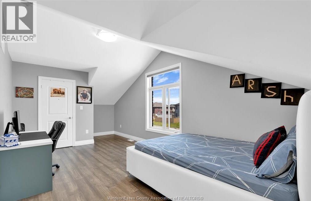 1099 Vincent Crescent, Lakeshore, ON - Indoor Photo Showing Other Room