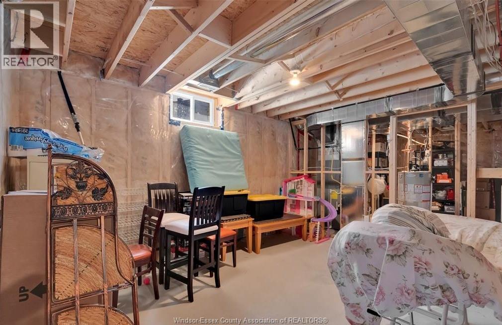 1099 Vincent Crescent, Lakeshore, ON - Indoor Photo Showing Basement