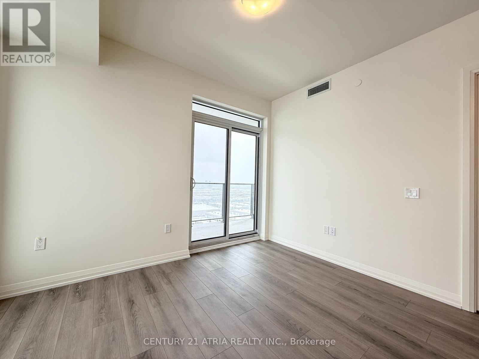 2021 - 8960 Jane Street, Vaughan, ON - Indoor Photo Showing Other Room