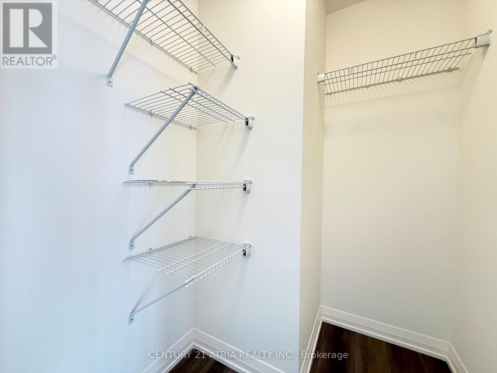 2021 - 8960 Jane Street, Vaughan, ON - Indoor With Storage