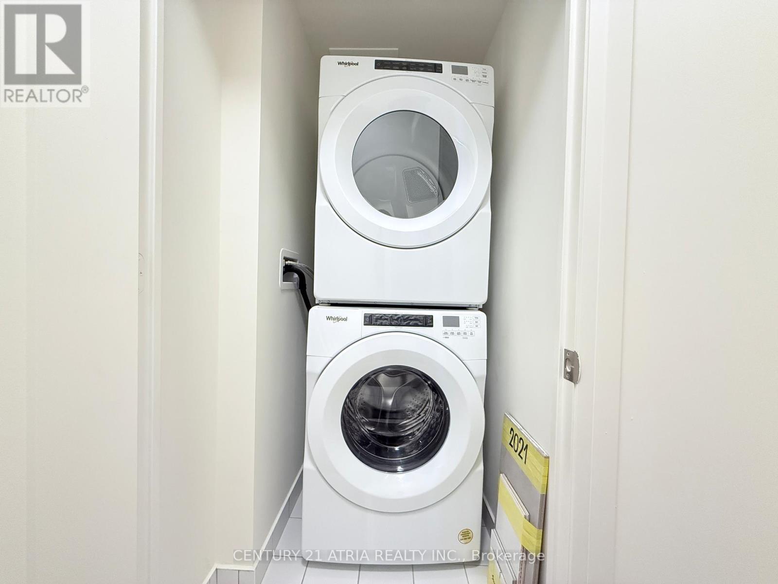 2021 - 8960 Jane Street, Vaughan, ON - Indoor Photo Showing Laundry Room