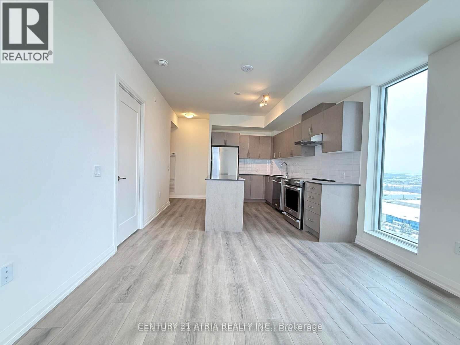 2021 - 8960 Jane Street, Vaughan, ON - Indoor Photo Showing Kitchen