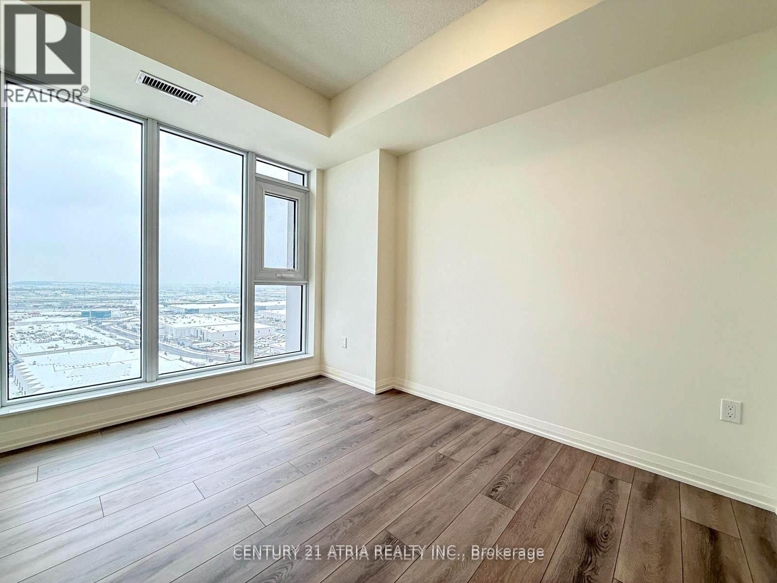 2021 - 8960 Jane Street, Vaughan, ON - Indoor Photo Showing Other Room