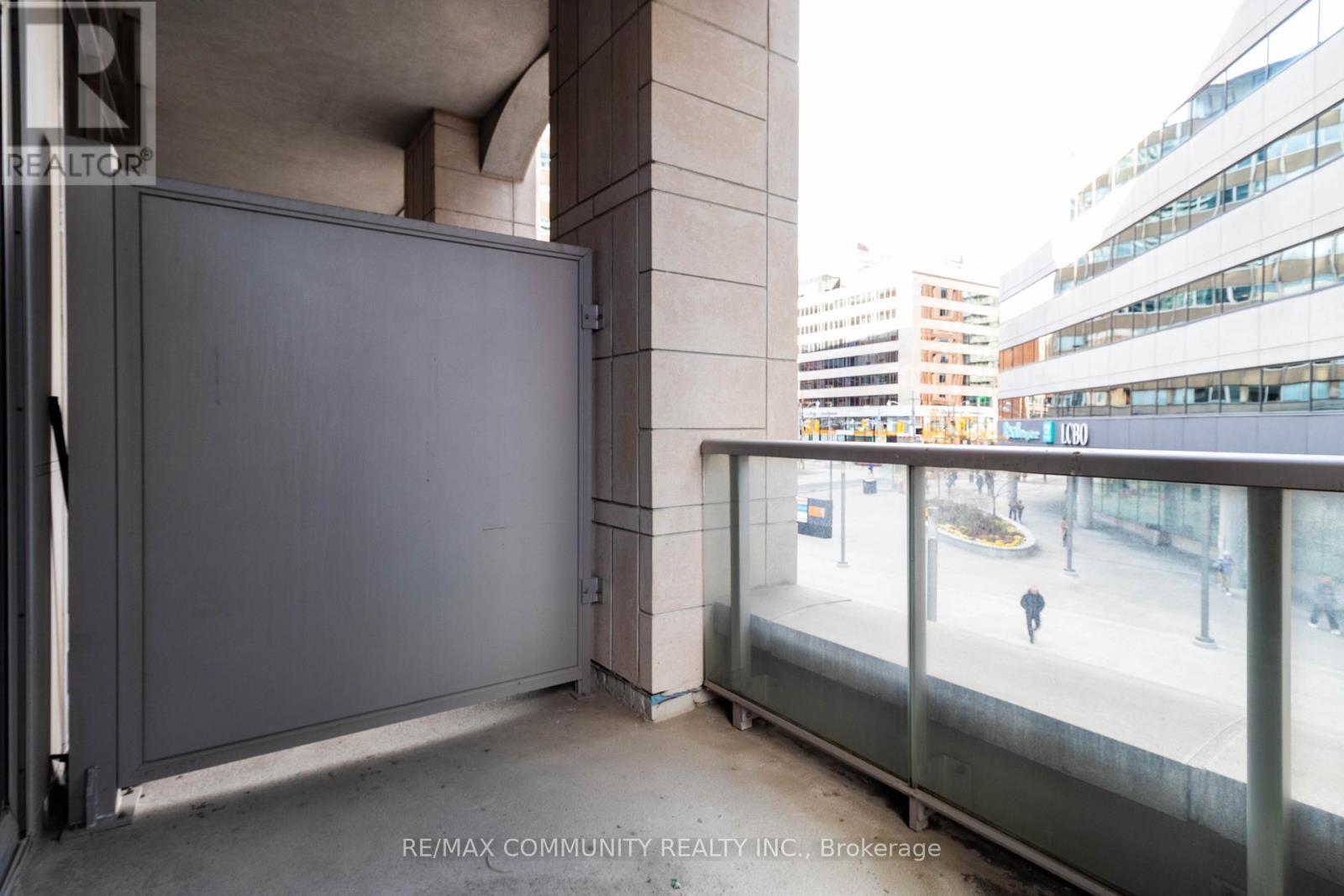 202 - 763 Bay Street, Toronto, ON - Outdoor With Balcony With Exterior