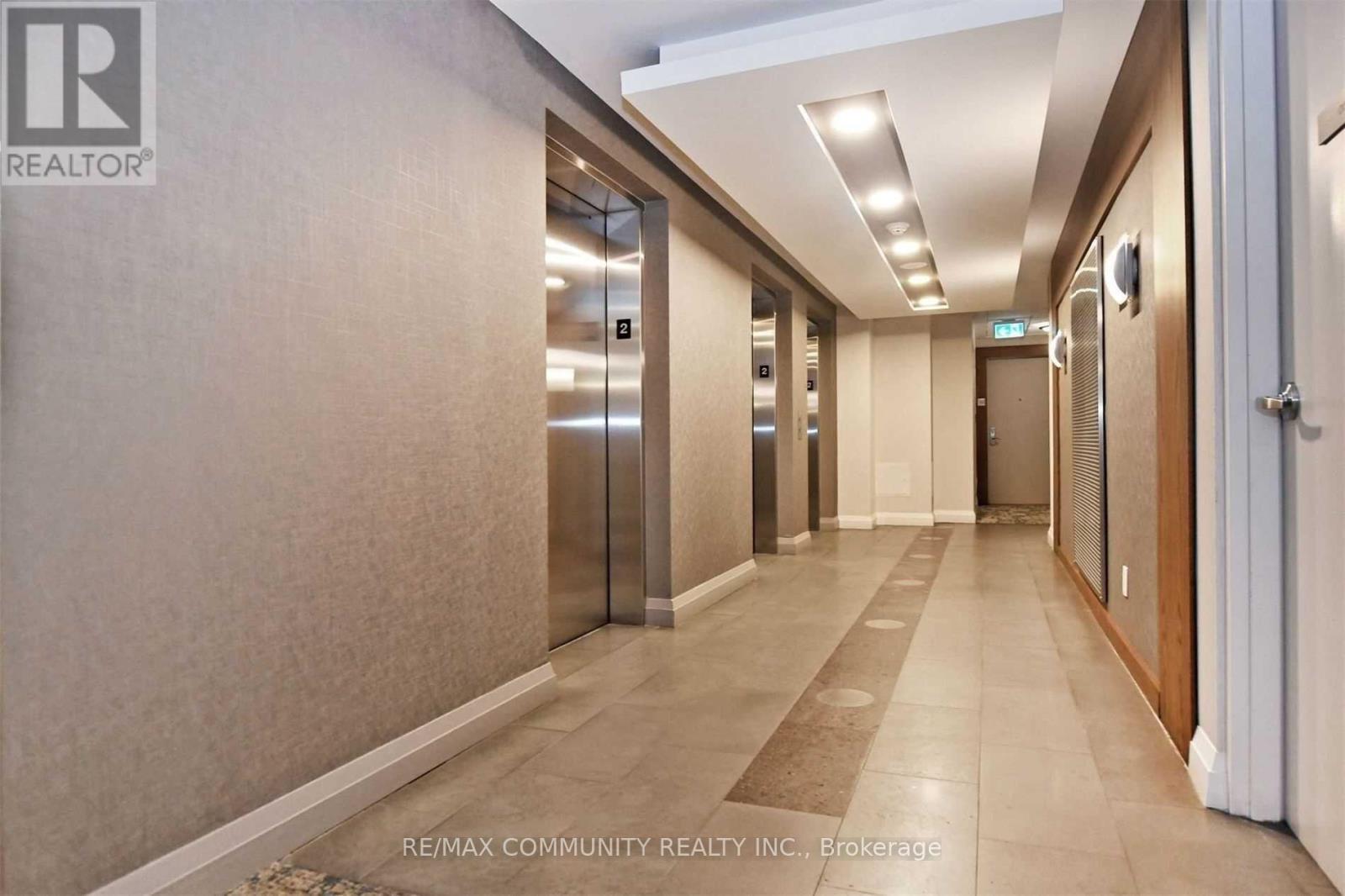 202 - 763 Bay Street, Toronto, ON - Indoor Photo Showing Other Room