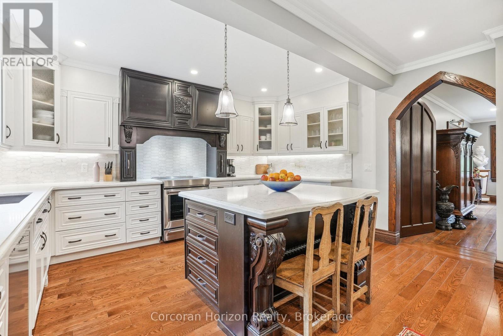 353 Sulphur Springs Road, Hamilton (Ancaster), ON - Indoor