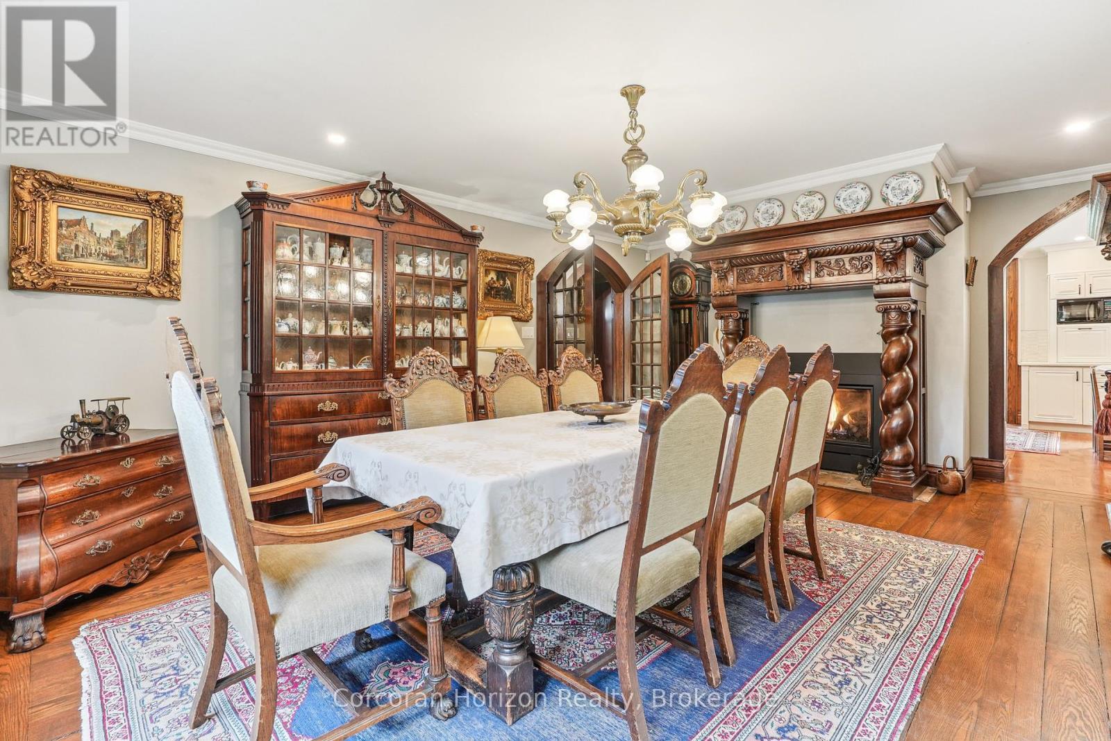 353 Sulphur Springs Road, Hamilton (Ancaster), ON - Indoor Photo Showing Dining Room