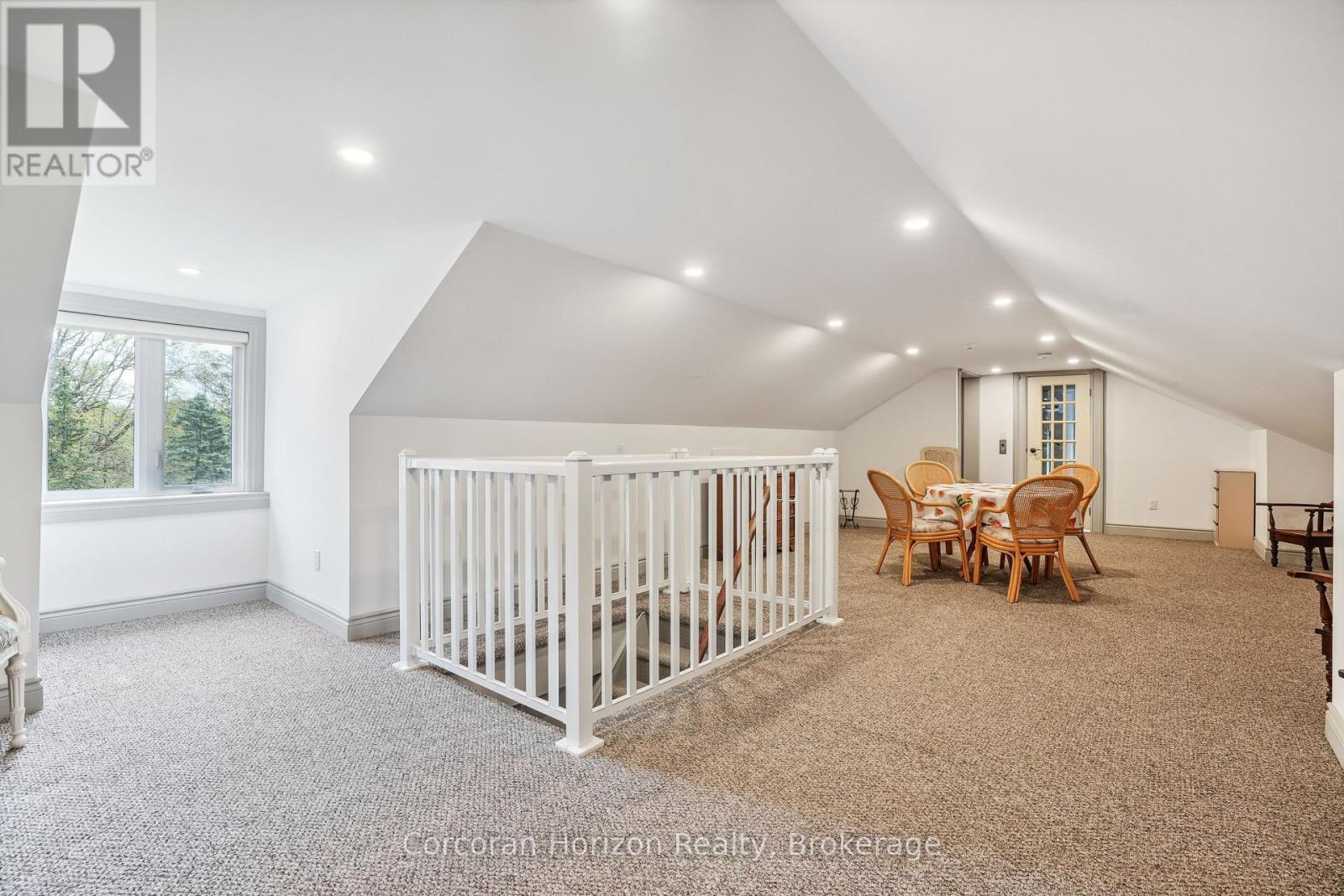 353 Sulphur Springs Road, Hamilton (Ancaster), ON - Indoor Photo Showing Other Room