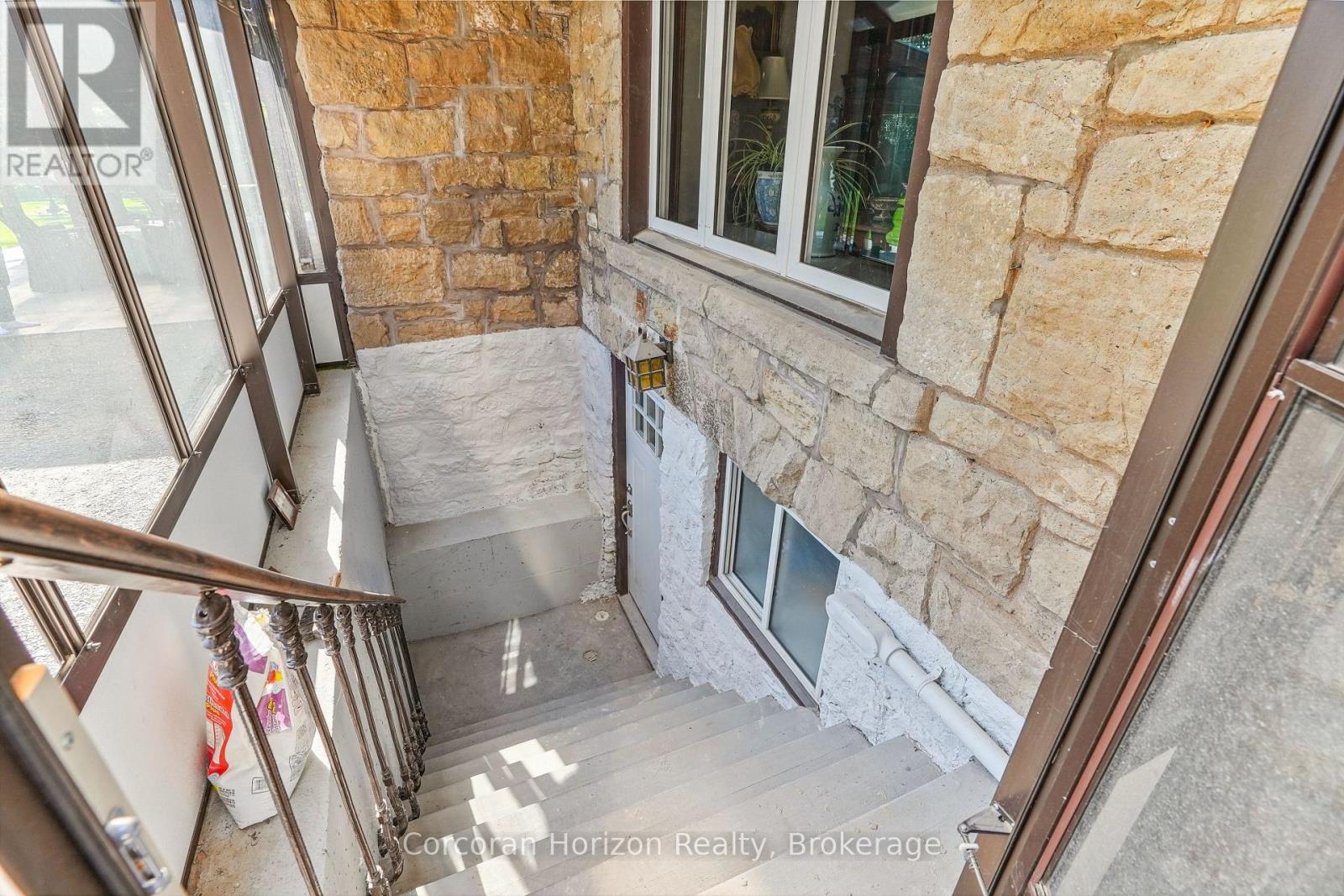 353 Sulphur Springs Road, Hamilton (Ancaster), ON - Photo Showing Other Room