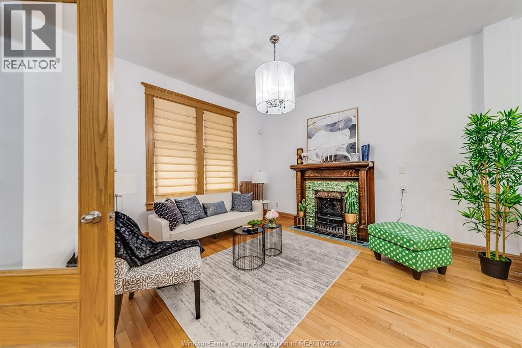 961 Ouellette Avenue, Windsor, ON