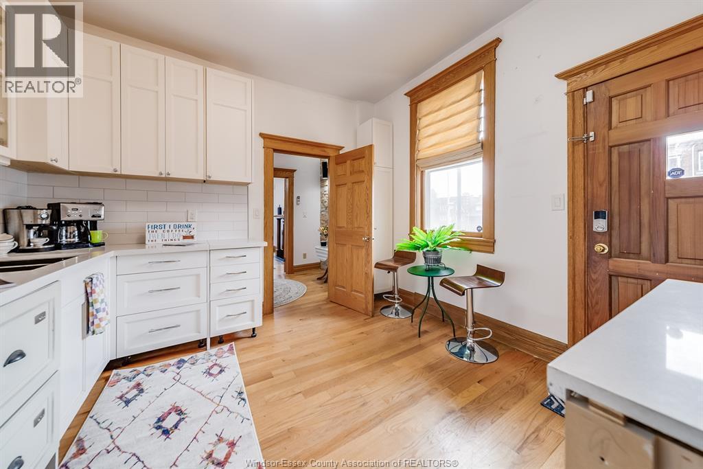 961 Ouellette Avenue, Windsor, ON