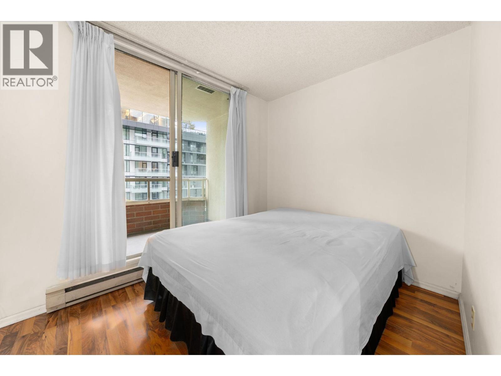307 1330 Hornby Street, Vancouver, BC - Indoor Photo Showing Bedroom