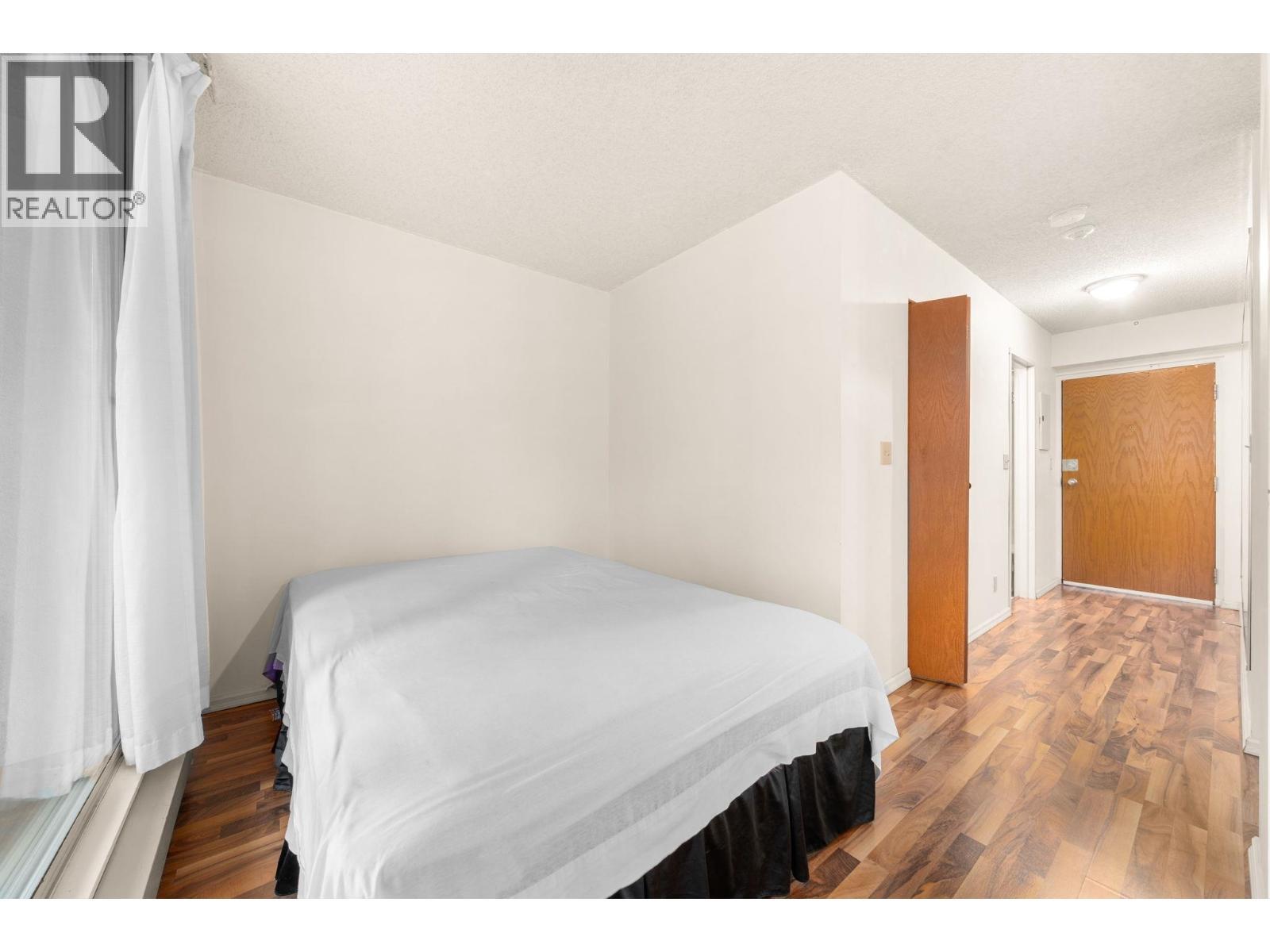 307 1330 Hornby Street, Vancouver, BC - Indoor Photo Showing Bedroom