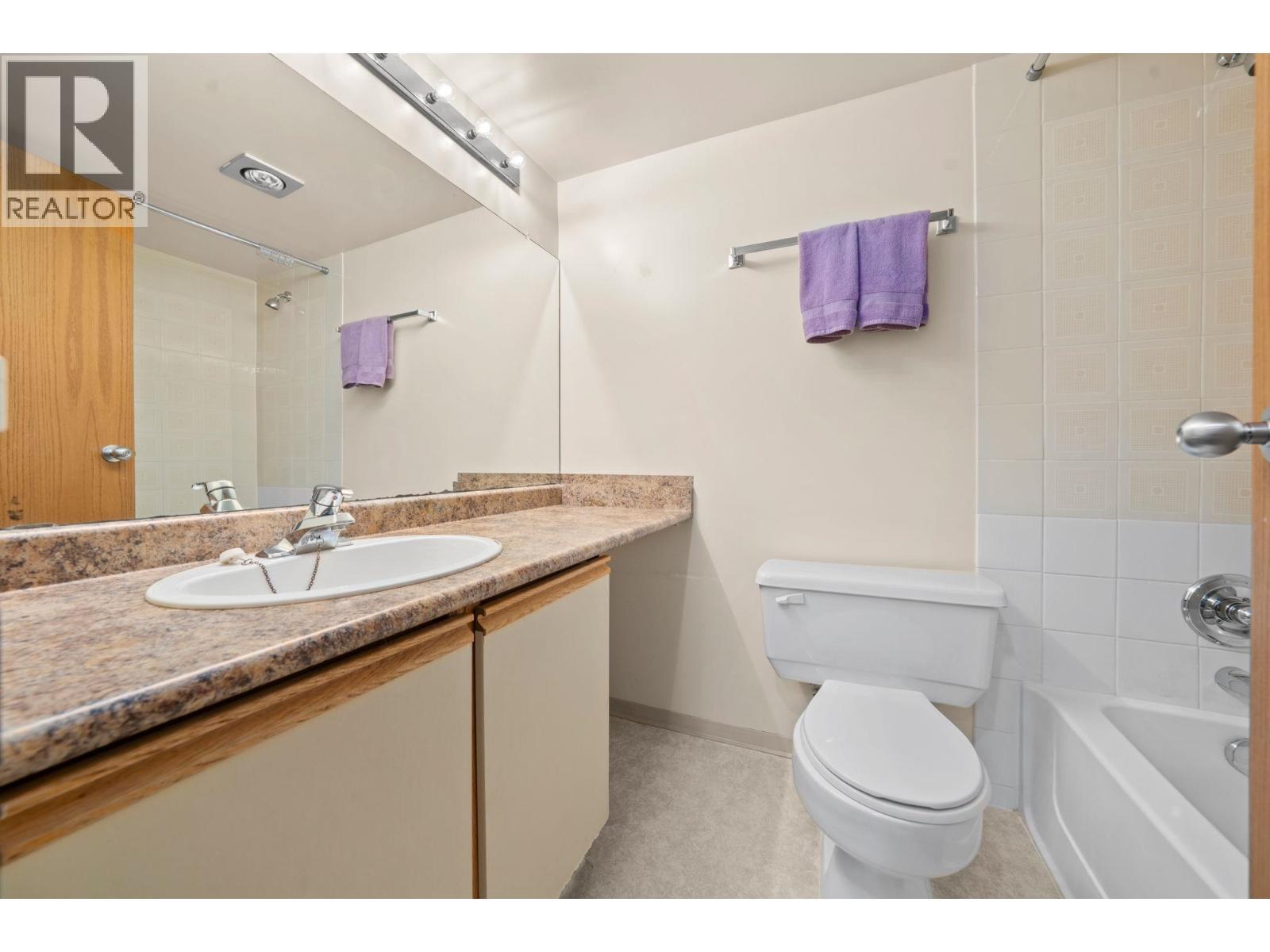 307 1330 Hornby Street, Vancouver, BC - Indoor Photo Showing Bathroom