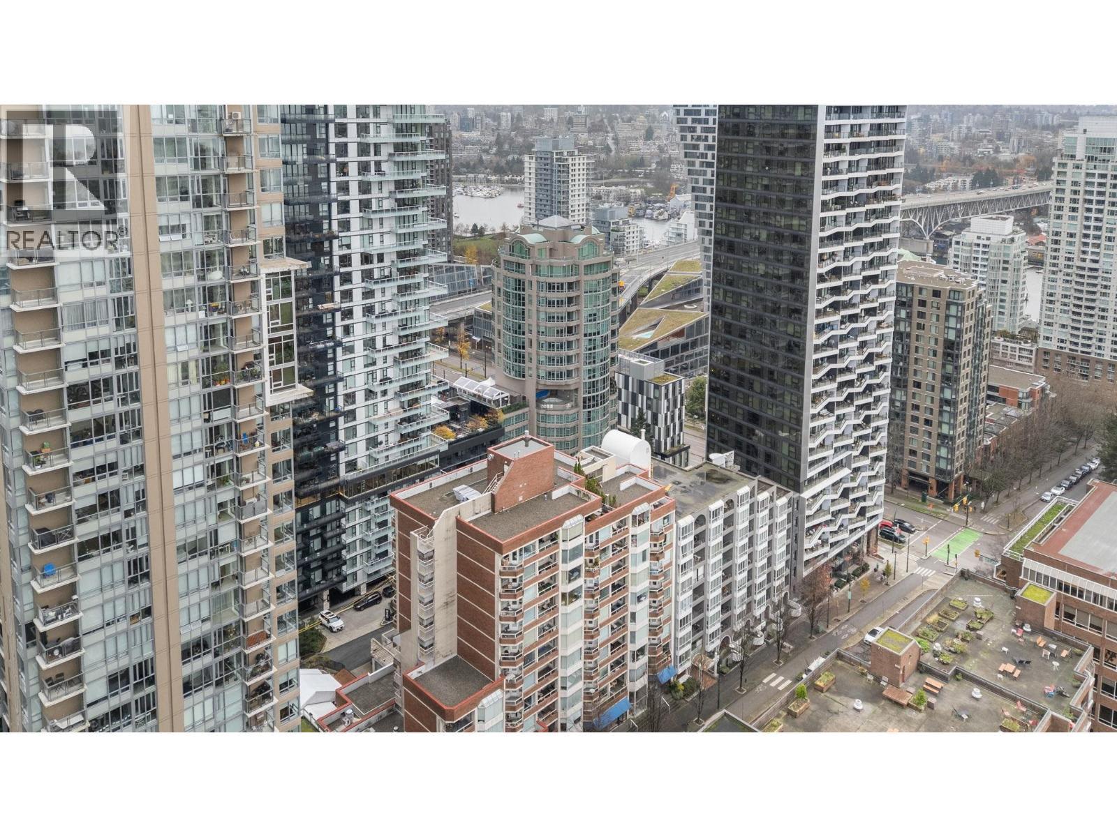 307 1330 Hornby Street, Vancouver, BC - Outdoor With Facade