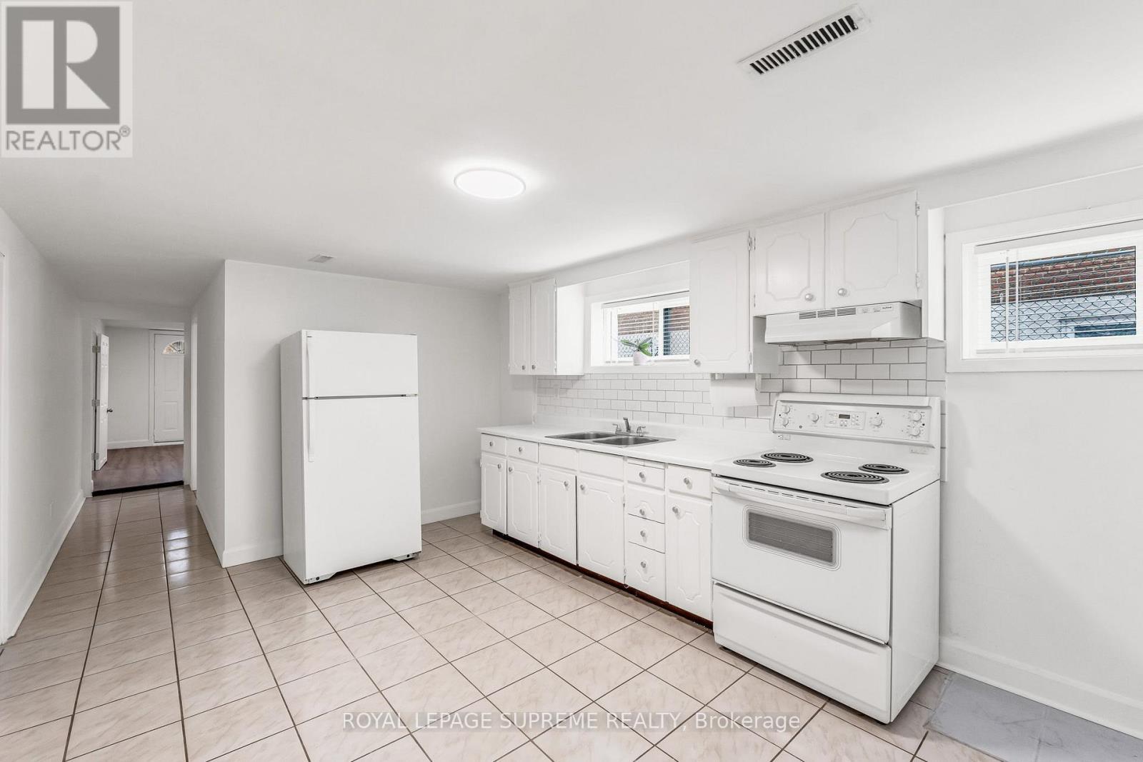 301 Pellatt Avenue, Toronto, ON - Indoor Photo Showing Kitchen With Double Sink