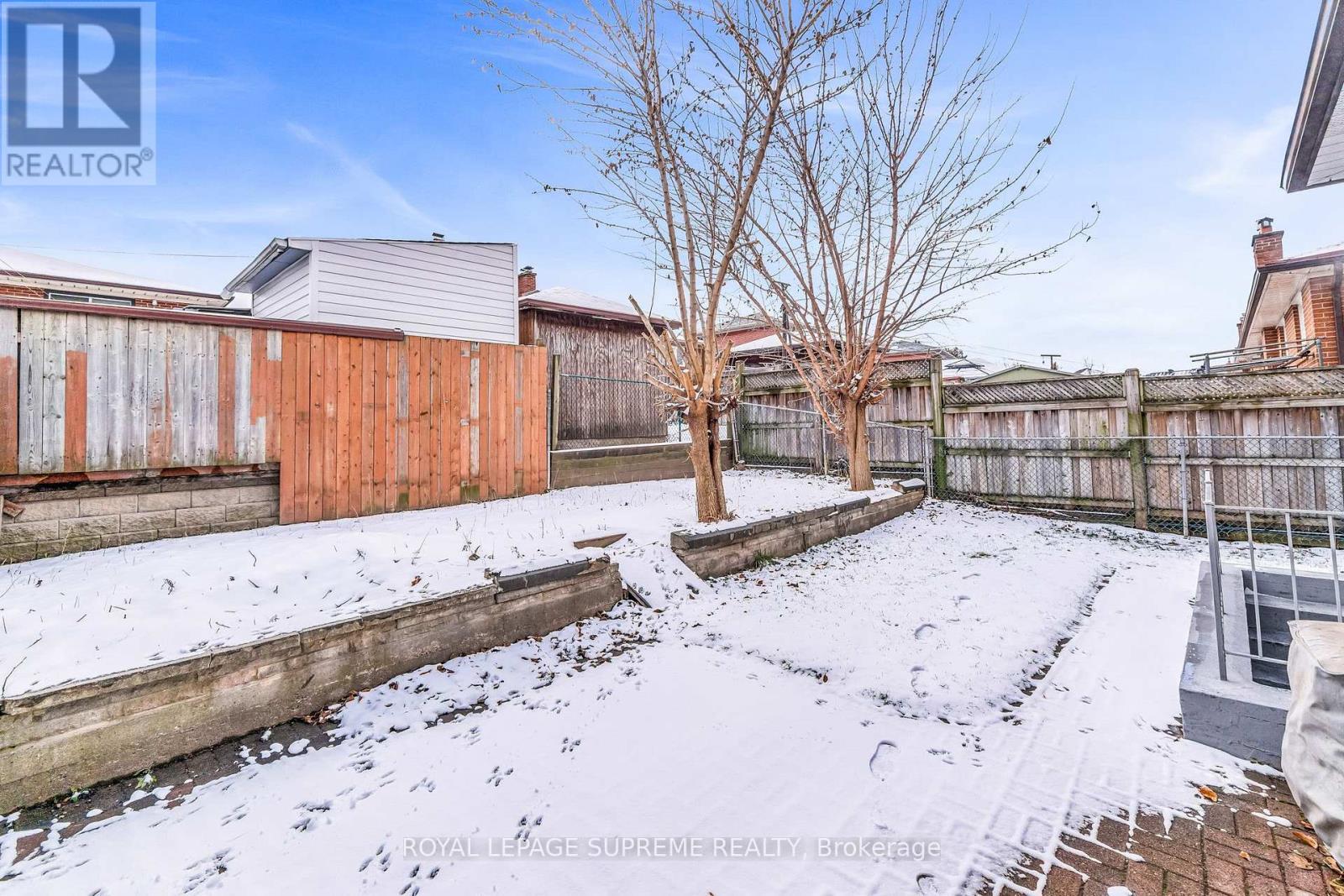 301 Pellatt Avenue, Toronto, ON - Outdoor