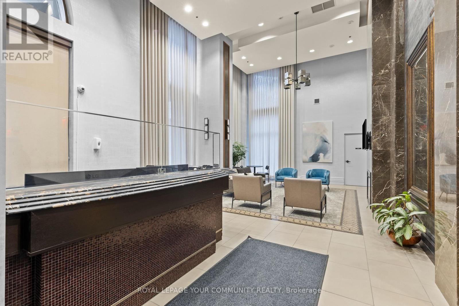 515 - 385 Prince Of Wales Drive, Mississauga, ON - Indoor Photo Showing Other Room