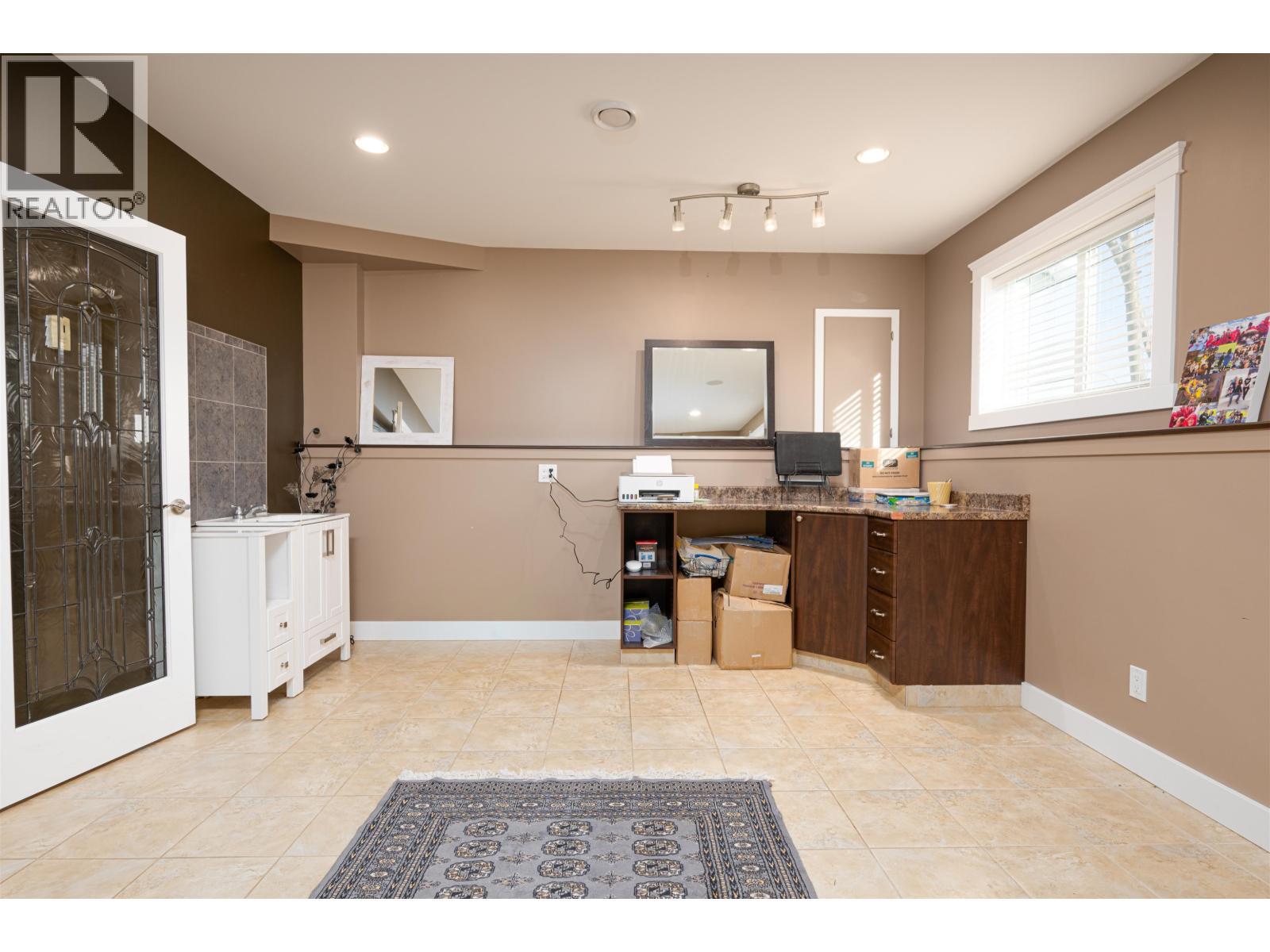 6981 Westmount Drive, Prince George, BC - Indoor