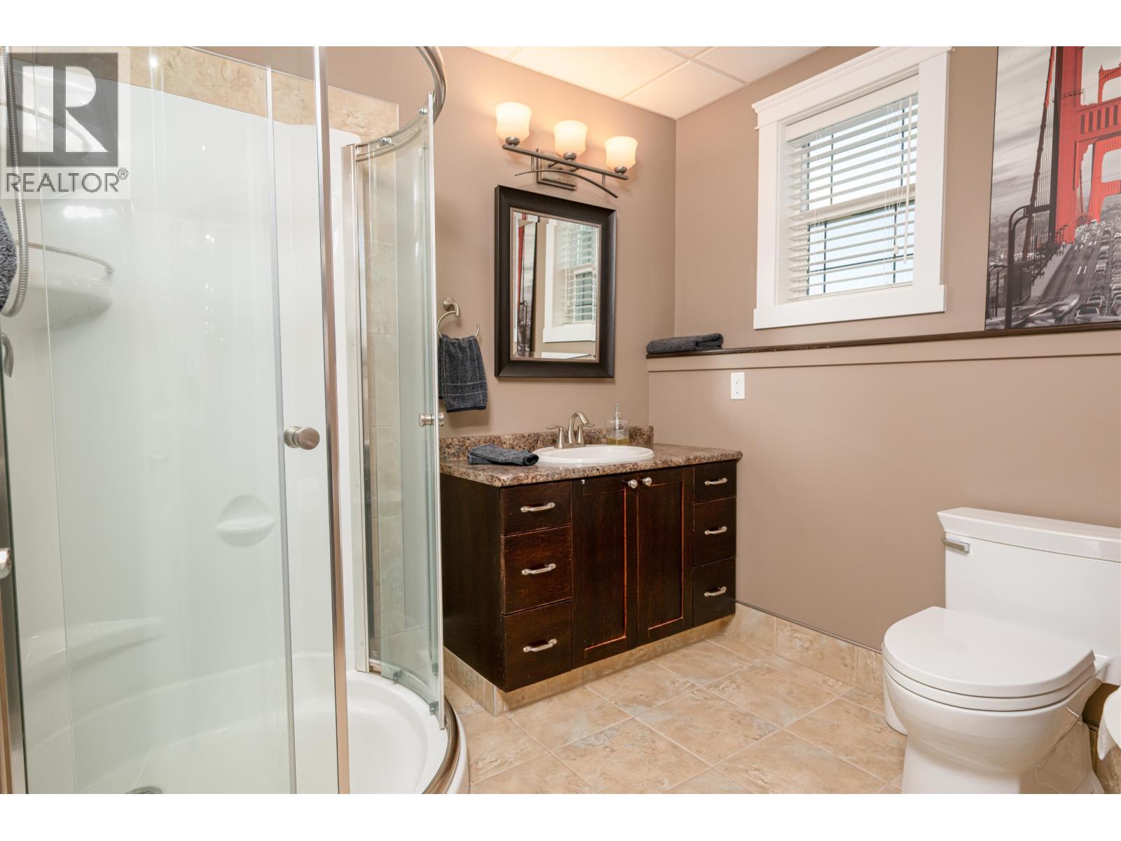 6981 Westmount Drive, Prince George, BC - Indoor Photo Showing Bathroom