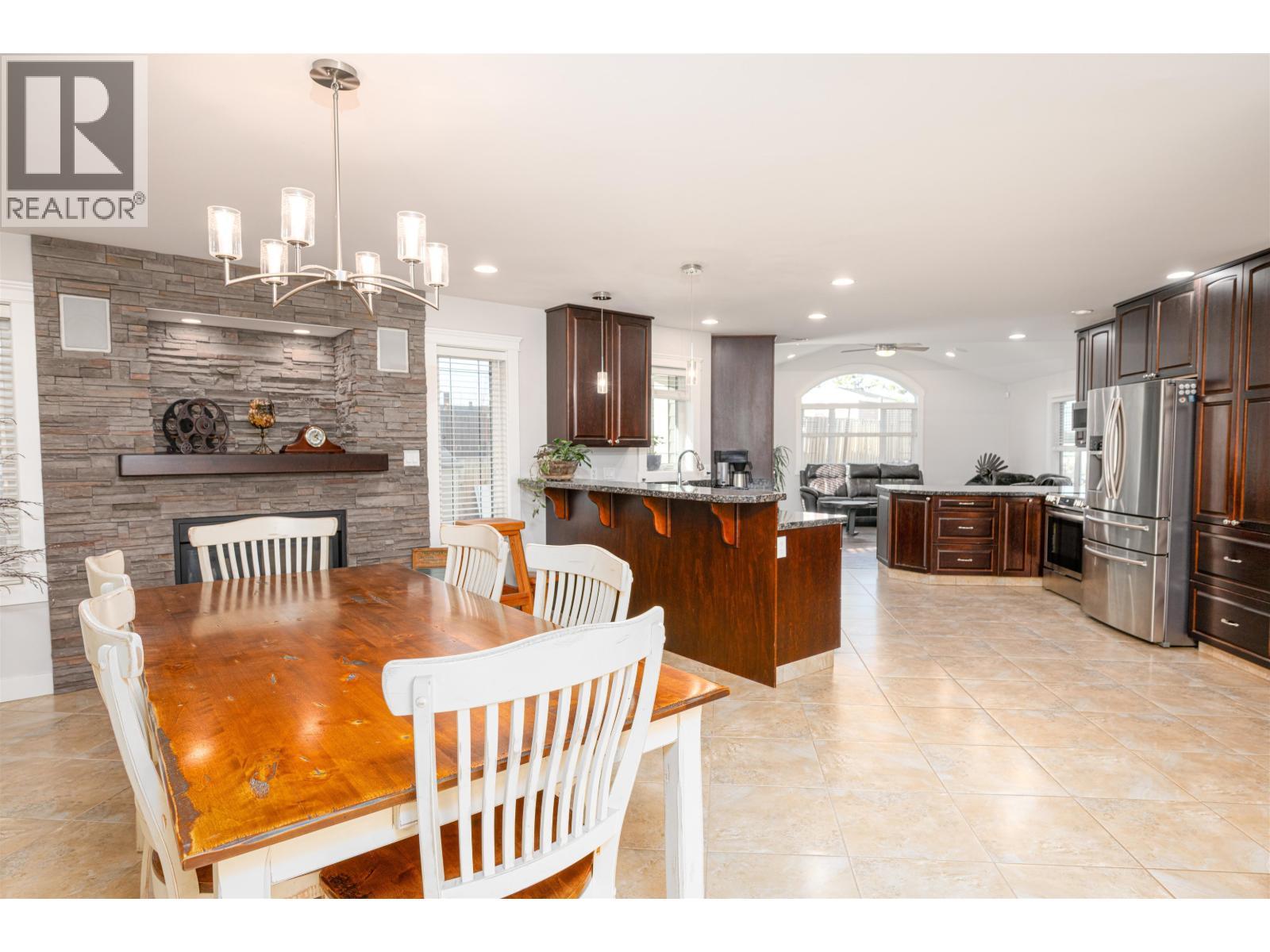 6981 Westmount Drive, Prince George, BC - Indoor Photo Showing Other Room