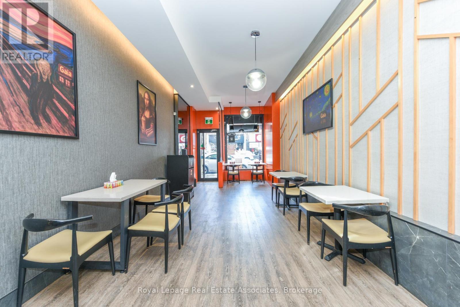 671 Queen Street W, Toronto, ON