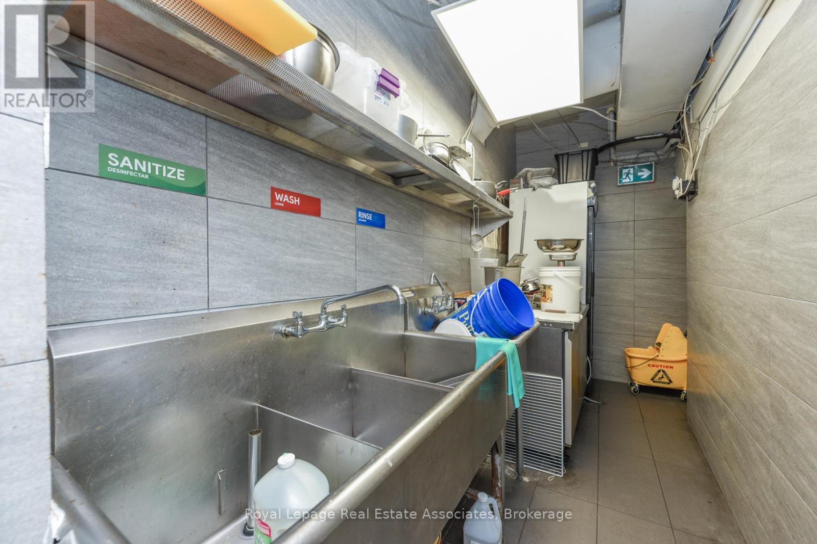 671 Queen Street W, Toronto, ON