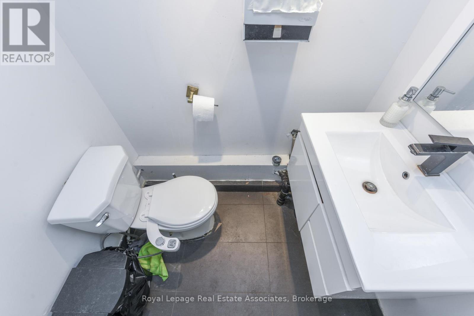 671 Queen Street W, Toronto, ON