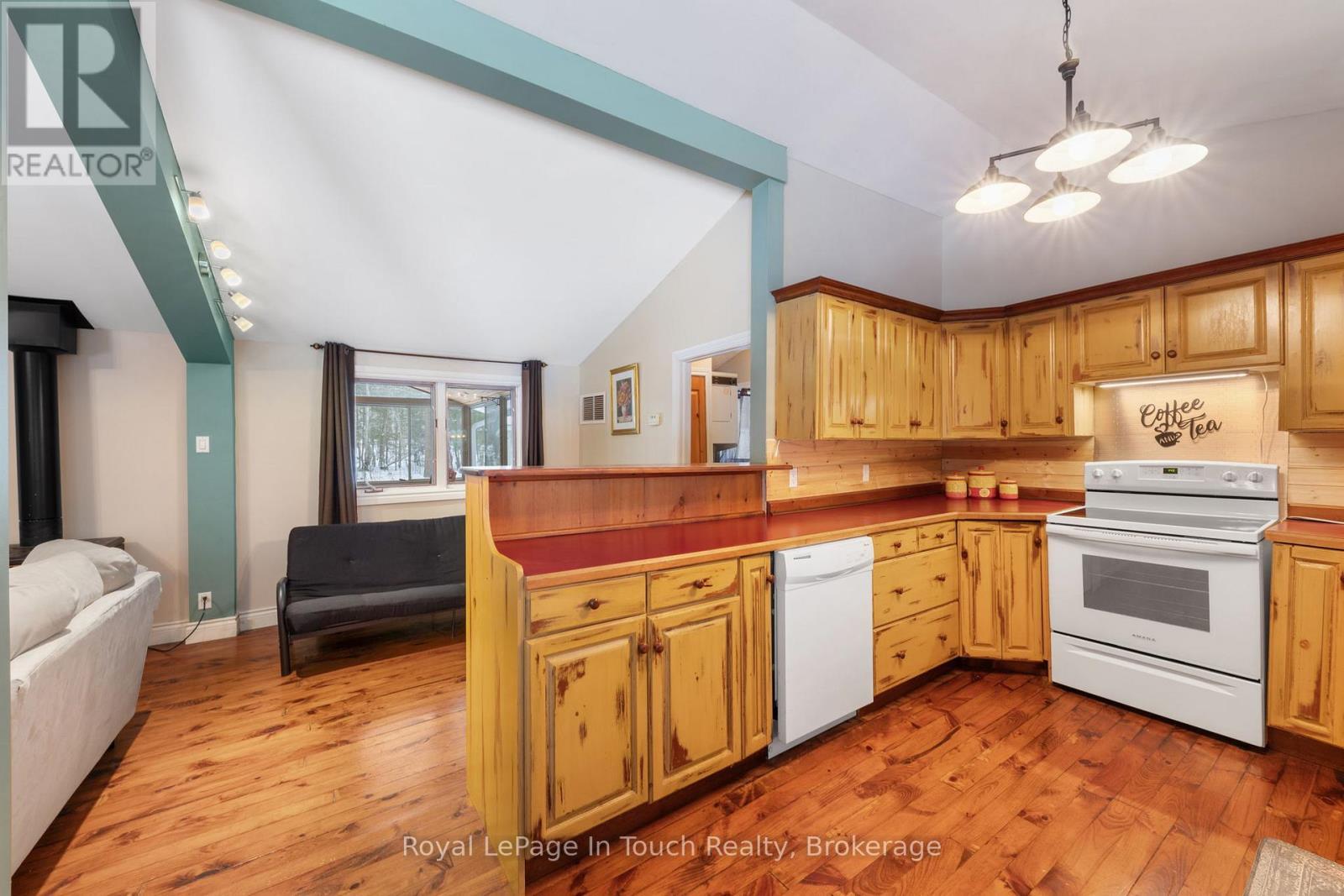 2198 Champlain Road, Tiny, ON - Indoor Photo Showing Kitchen