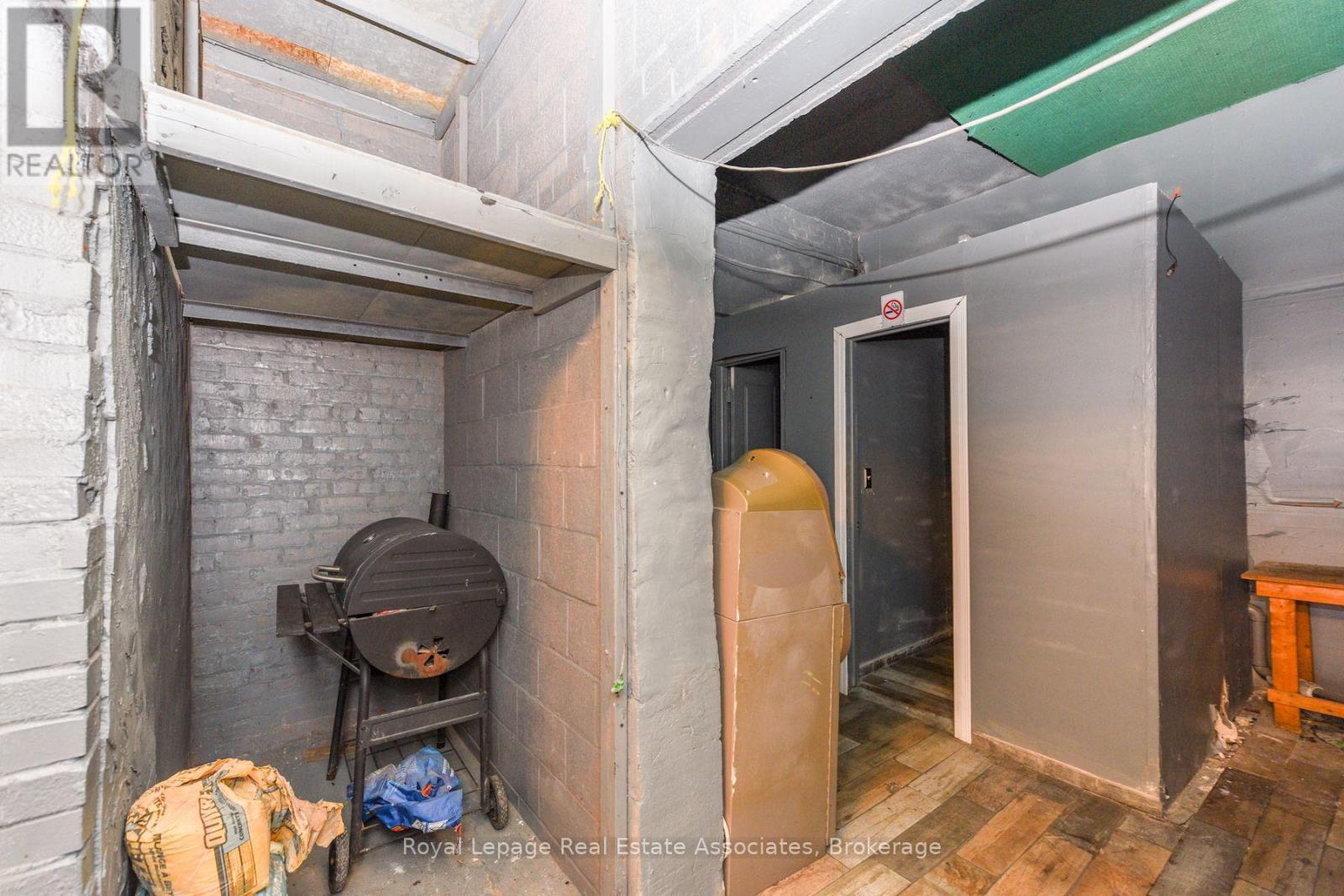 81 Elm Grove Avenue, Toronto, ON