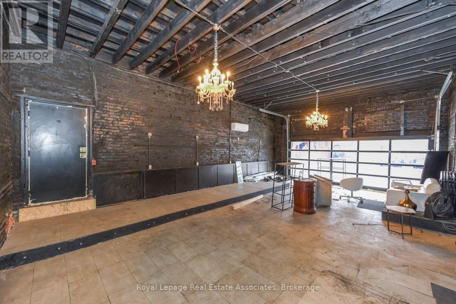 81 Elm Grove Avenue, Toronto, ON