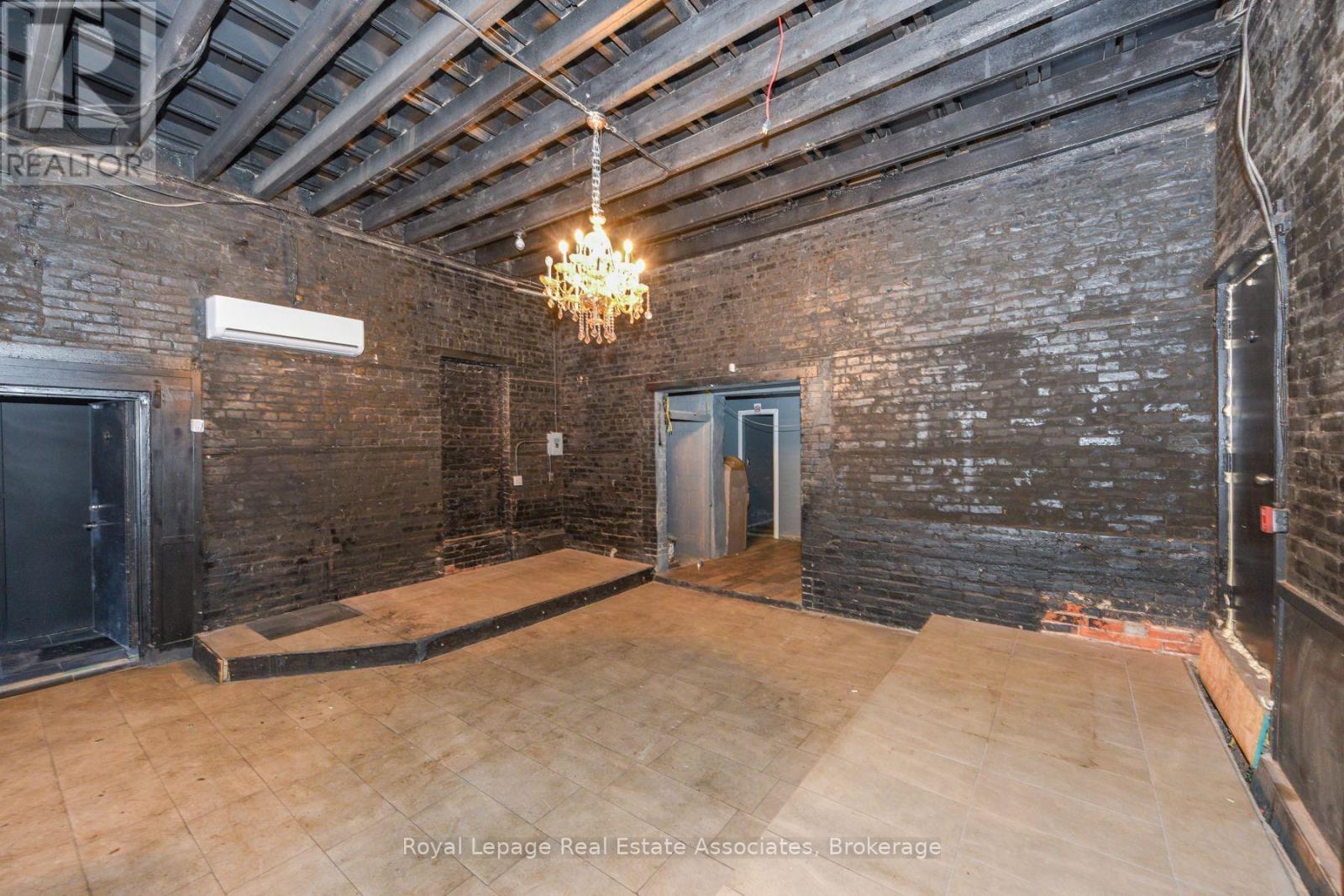 81 Elm Grove Avenue, Toronto, ON