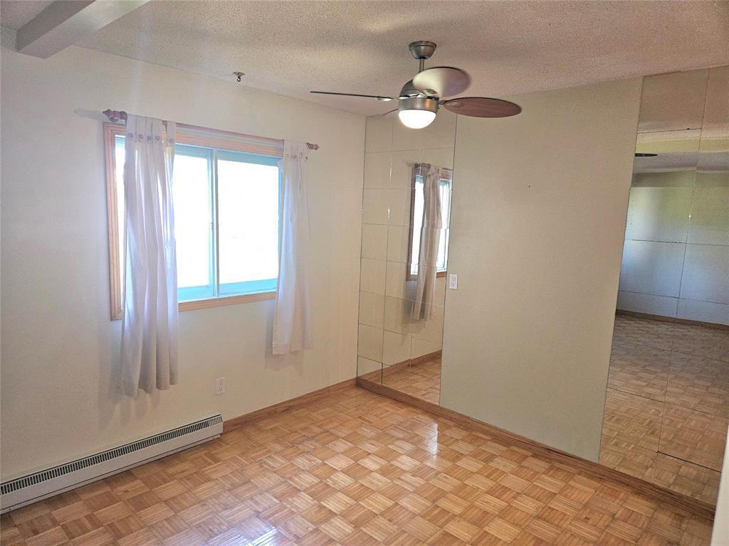 1721 Shorepointe Village, Gimli, MB - Indoor Photo Showing Other Room