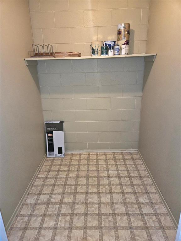 1721 Shorepointe Village, Gimli, MB - Indoor