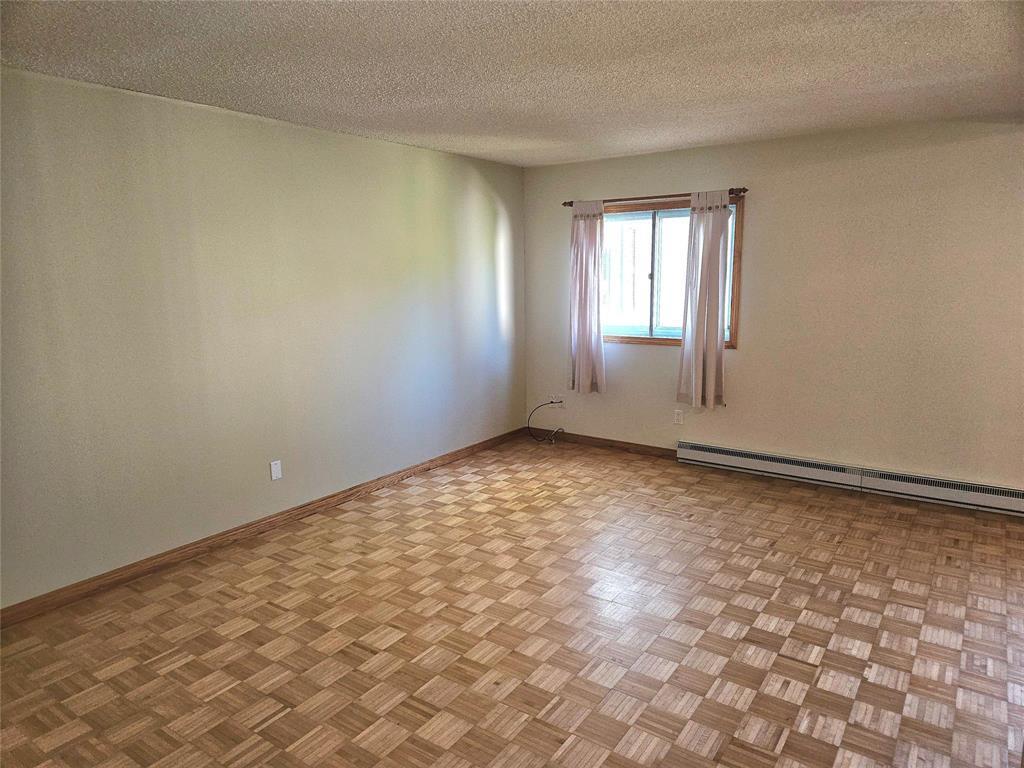 1721 Shorepointe Village, Gimli, MB - Indoor Photo Showing Other Room