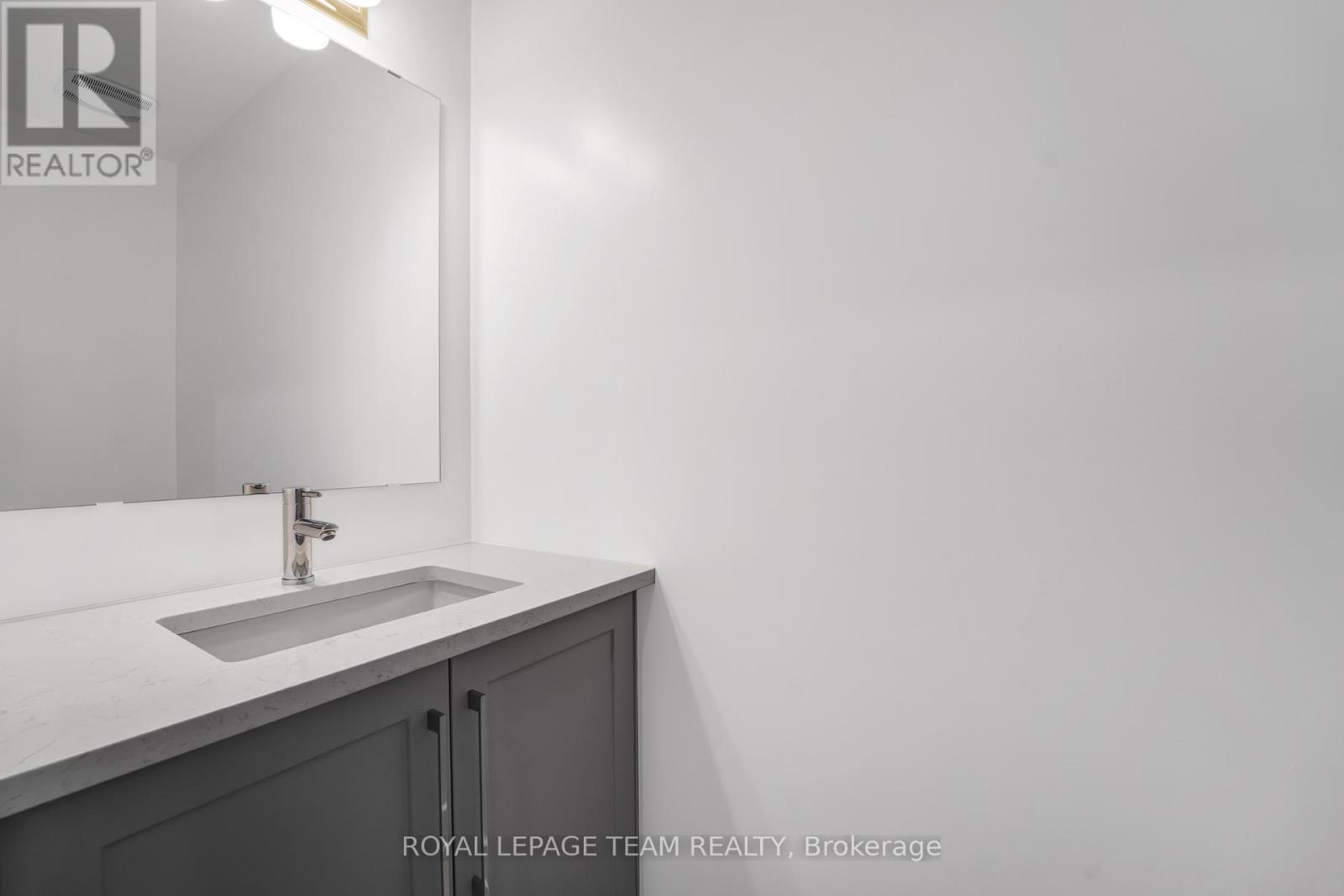 134 Sencha Terrace, Ottawa, ON -