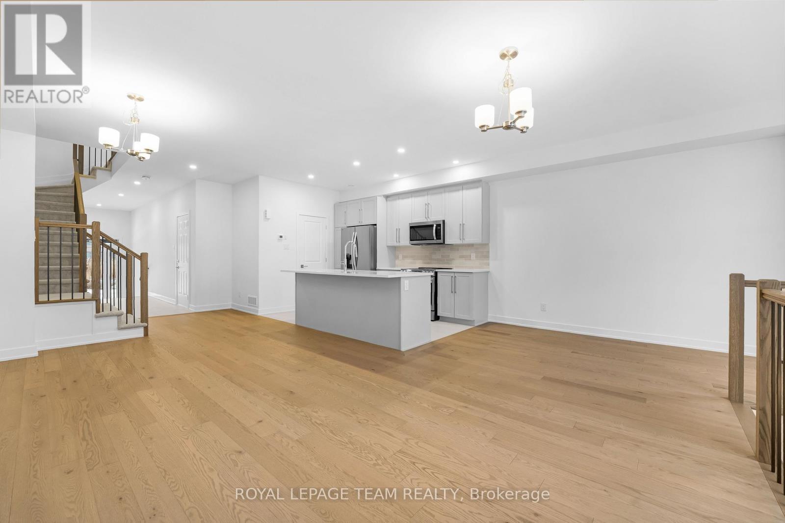 134 Sencha Terrace, Ottawa, ON - Indoor Photo Showing Kitchen